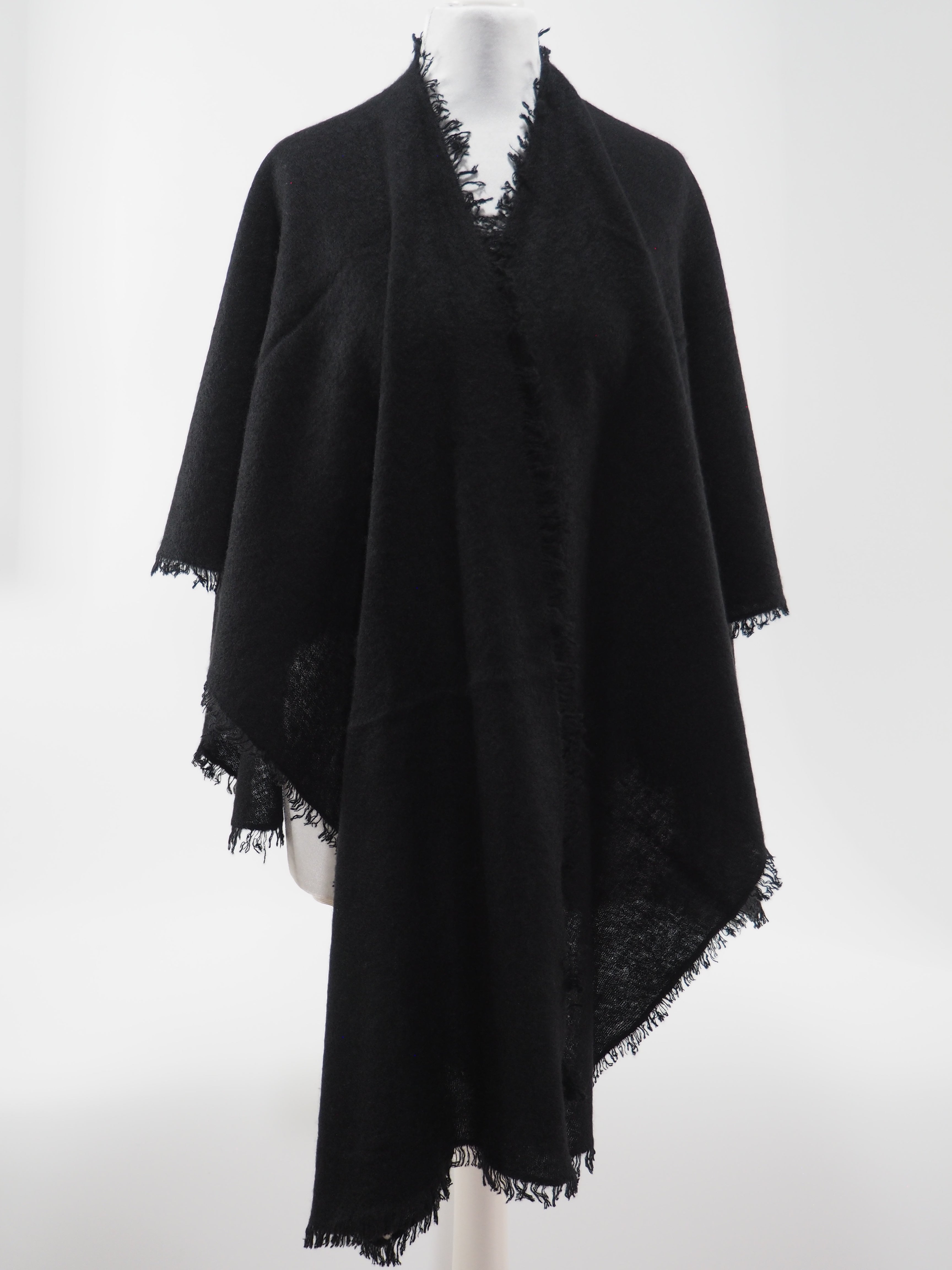 Putali - Cashmere Cape Farbe: Black