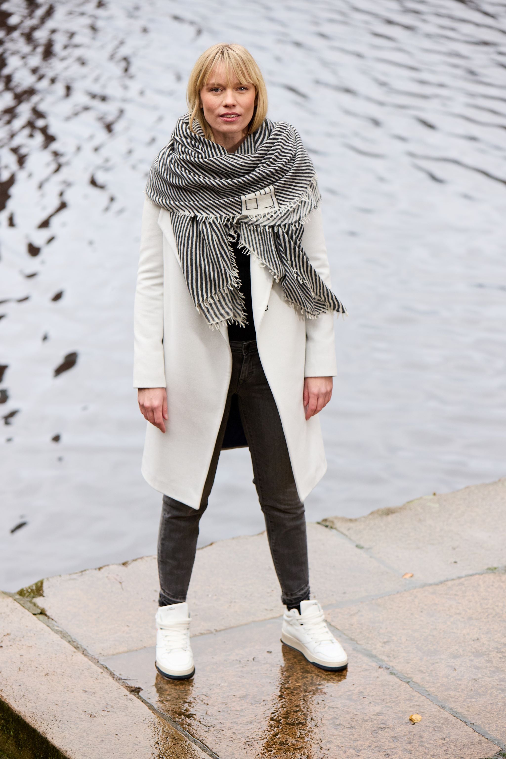 Stripes - Cashmere-Schal -     Farbe: Black/White