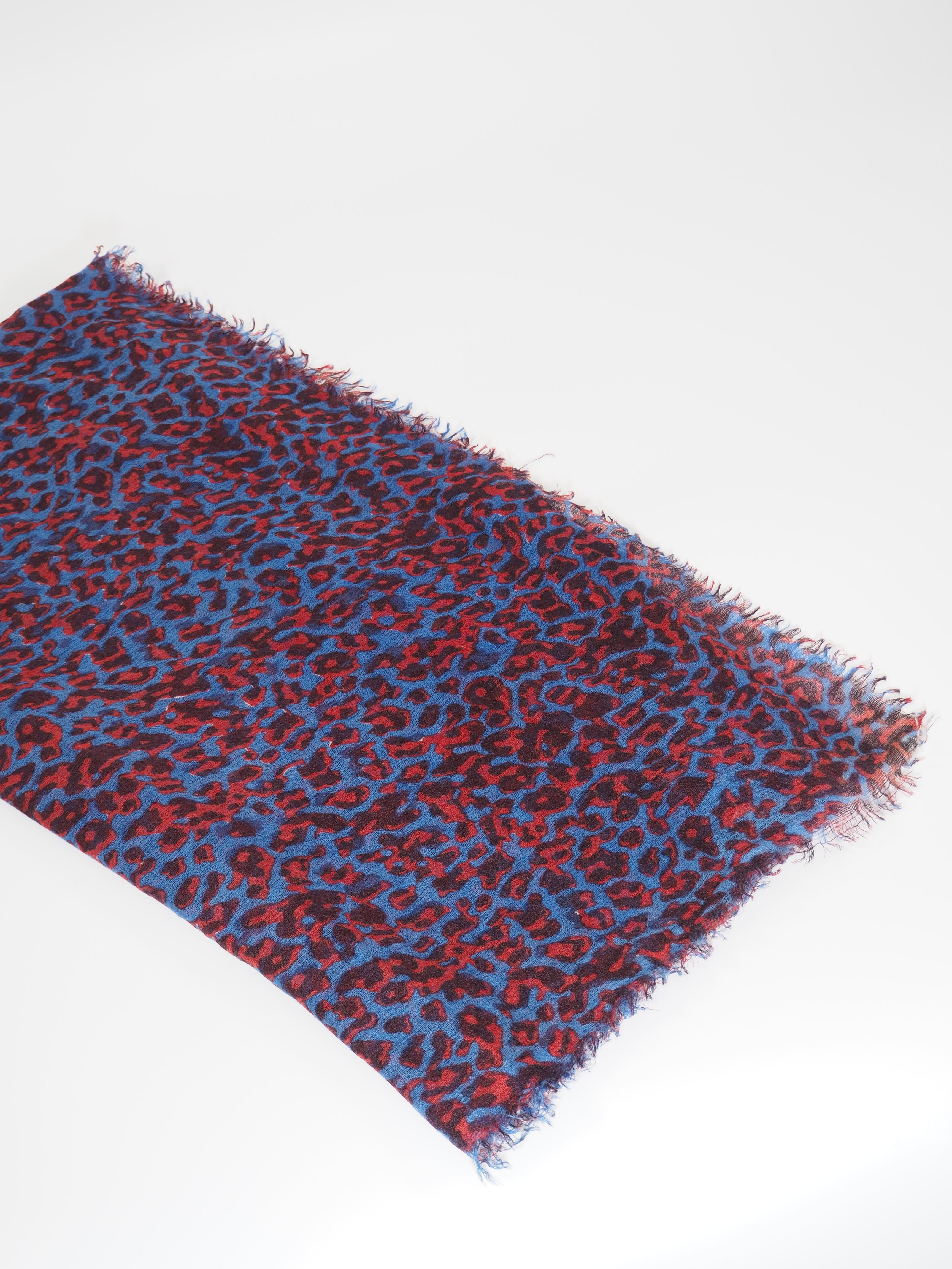 JANGALI - Federleichter Kaschmir-Schal -      Farbe: Blue-Red