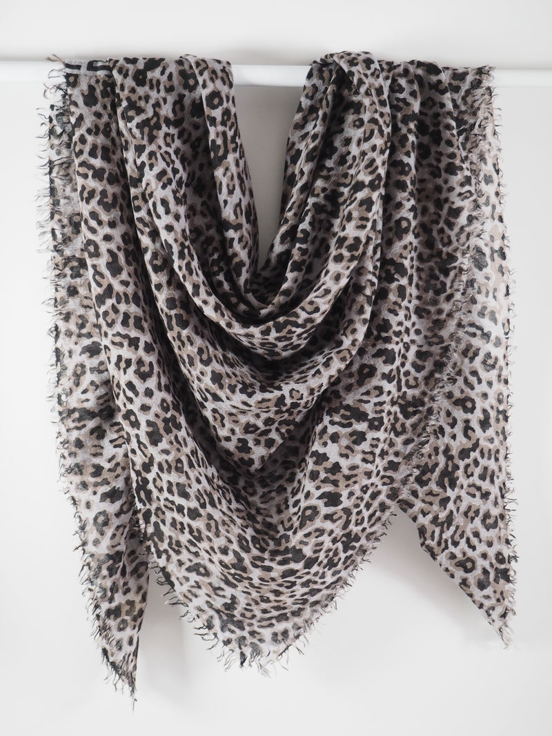 JANGALI - Federleichter Kaschmir-Schal -      Farbe: Grey-Black