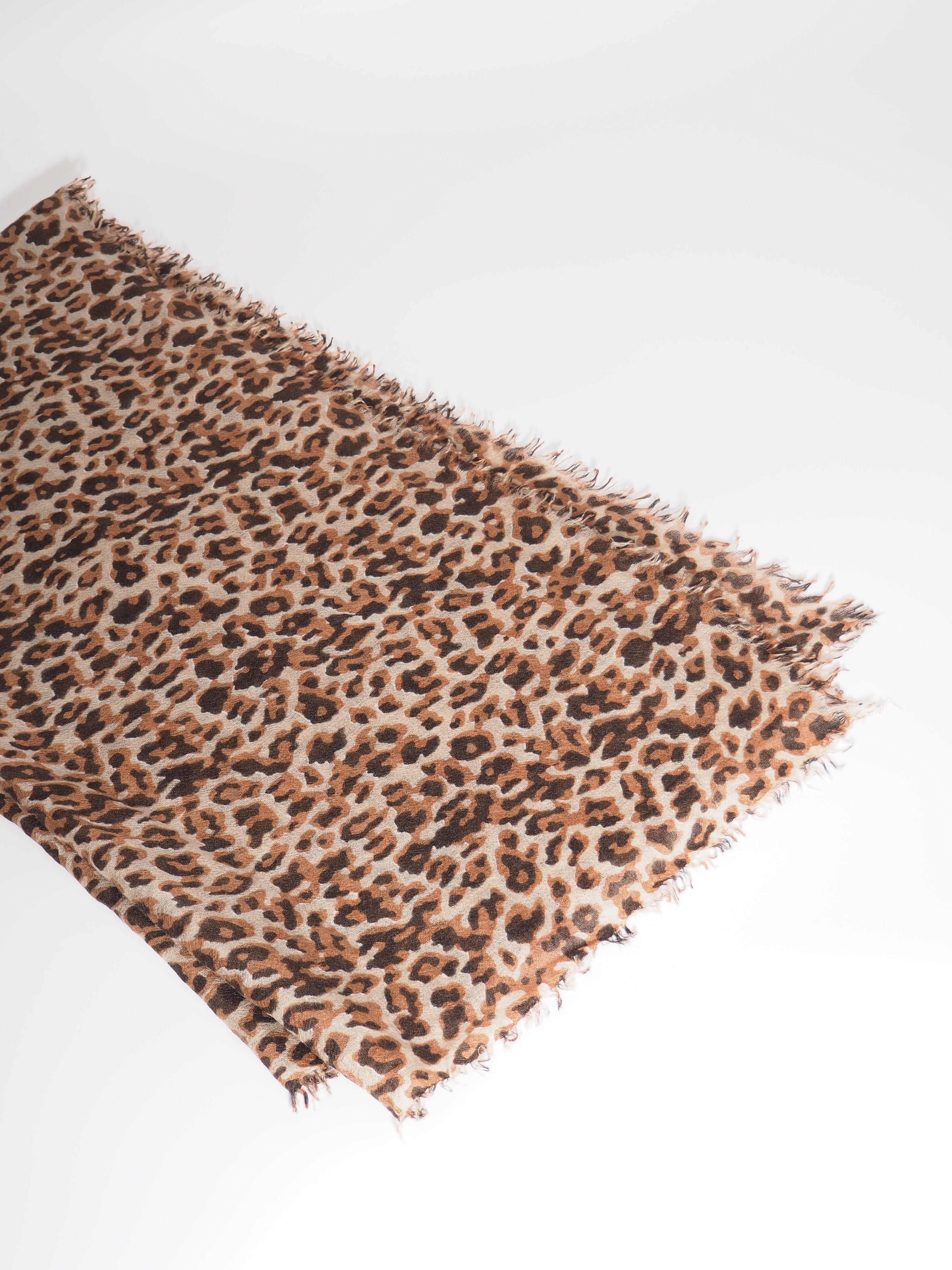 JANGALI - Federleichter Kaschmir-Schal -      Farbe: Cognac-Brown