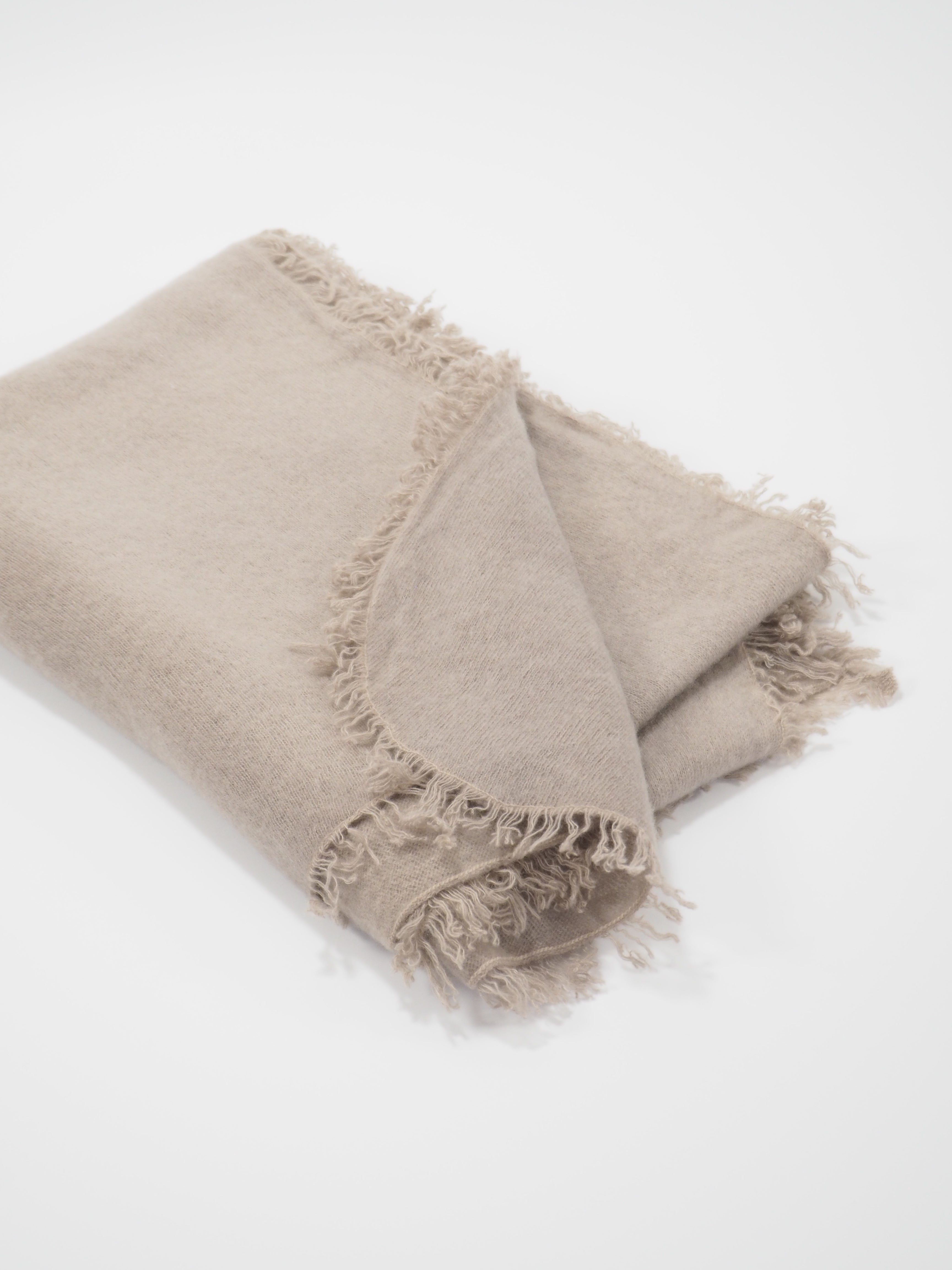 Putali - Cashmere Cape          Farbe: Nature 109LL